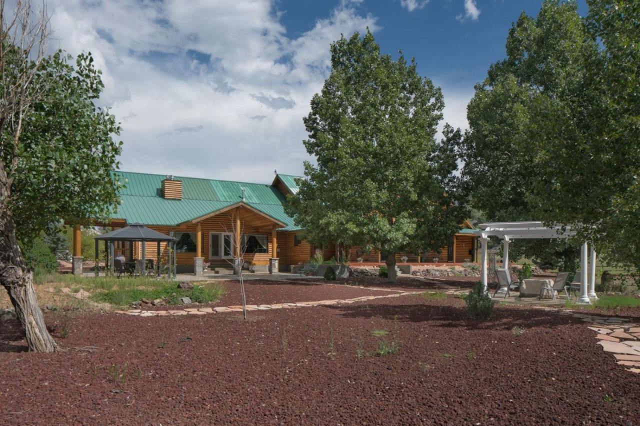 Quarter Horse Inn & Lodge Williams Exterior foto